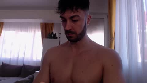 Snapshot of julianroyce chatting on February 2026 06:46:01 AM JulianRoyce online show from February 2026 06:46:01 AM