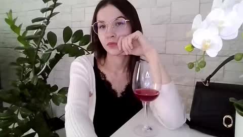 Julia online show from March 2026 03:38:01 PM