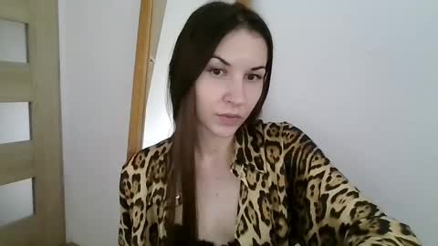 Julia online show from April 2026 01:49:02 PM