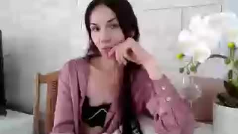 Julia online show from July 2026 02:11:01 PM