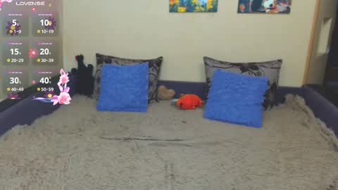 Snapshot of juliasane_ chatting on February 2026 04:25:01 PM Jul online show from February 2026 04:25:01 PM