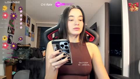 Jeimy Help me to reach 100 thumbs up online show from December 2024 12:39:01 AM