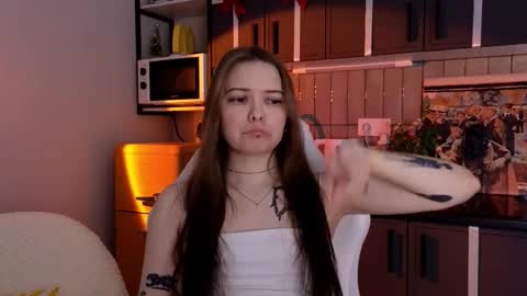 julidropp online show from February 2026 06:41:02 PM