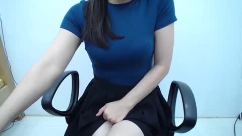 julie9x online show from May 2026 10:39:02 PM