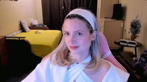 Julie online show from November 2025 03:14:02 PM