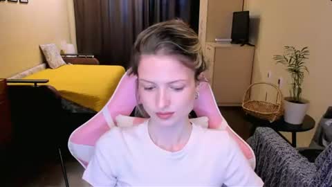 Julie online show from June 2026 03:28:02 PM