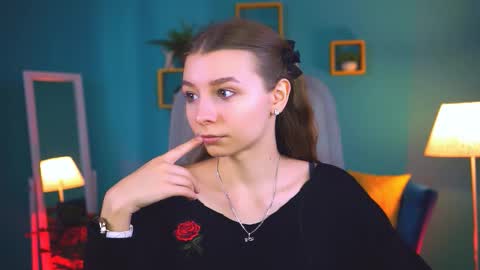 juliedaniel online show from October 2025 08:11:02 AM