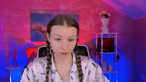 juliedaniel online show from November 2025 08:25:01 AM