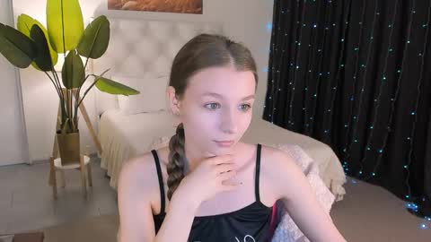 juliedaniel online show from April 2026 04:17:01 AM