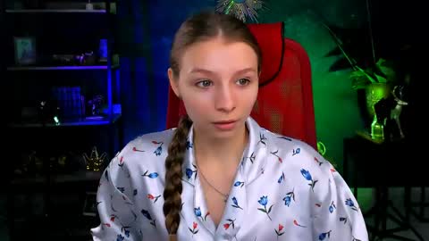 juliedaniel online show from April 2026 04:19:01 AM
