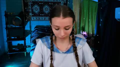 juliedaniel online show from May 2026 08:09:02 AM