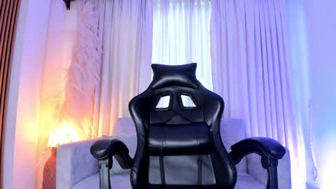 Julien online show from September 2025 11:57:01 AM