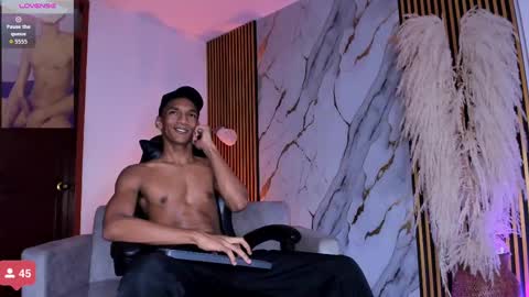 Julien online show from November 2025 11:53:02 AM