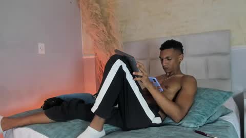 Julien online show from May 2026 12:52:02 AM