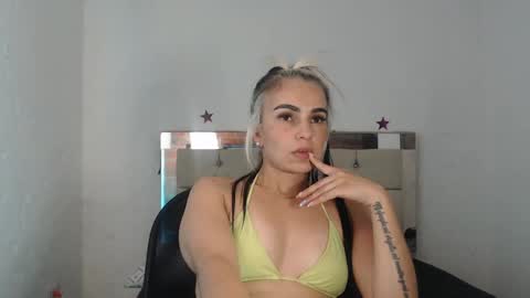 julieta__fox_ online show from January 2025 09:35:01 AM