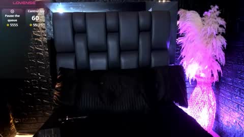 Julieta  online show from November 2025 10:18:02 AM