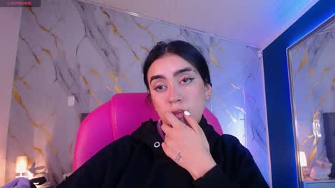 Julieta online show from February 2025 09:46:02 AM