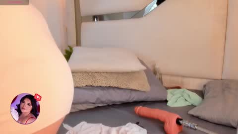 Julieta online show from September 2025 10:42:01 PM