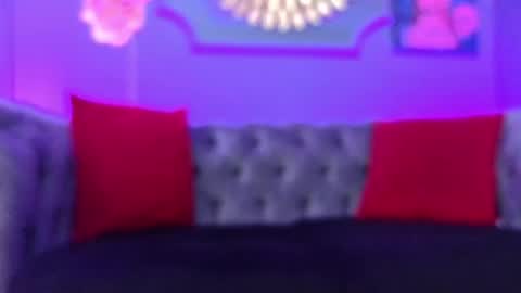 Snapshot of julieta_russell chatting on January 2025 12:15:01 PM Julieta online show from January 2025 12:15:01 PM