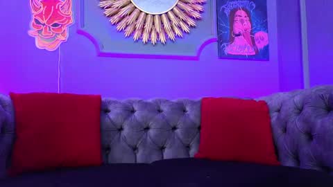 Snapshot of julieta_russell chatting on January 2025 12:06:02 PM Julieta online show from January 2025 12:06:02 PM