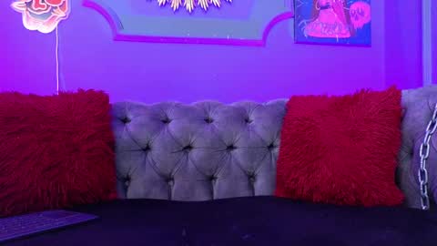 Snapshot of julieta_russell chatting on February 2025 11:29:02 AM Julieta online show from February 2025 11:29:02 AM