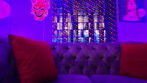 Snapshot of julieta_russell chatting on March 2025 12:16:01 PM Julieta online show from March 2025 12:16:01 PM