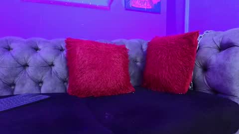 Snapshot of julieta_russell chatting on March 2025 06:07:01 PM Julieta online show from March 2025 06:07:01 PM