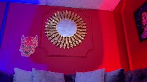 Snapshot of julieta_russell chatting on September 2025 12:17:02 PM Julieta online show from September 2025 12:17:02 PM