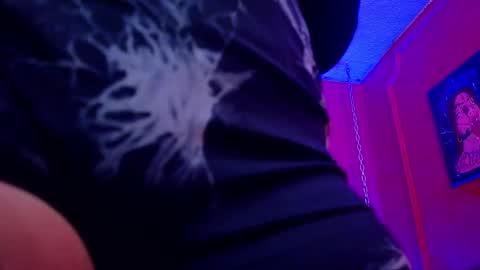 Snapshot of julieta_russell chatting on October 2025 12:58:01 PM Julieta online show from October 2025 12:58:01 PM