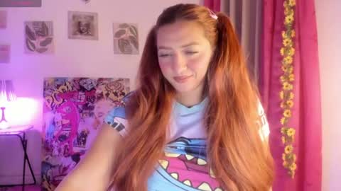 Snapshot of julietacollinss chatting on June 2026 02:27:02 AM Julieta online show from June 2026 02:27:02 AM