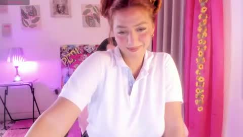 Snapshot of julietacollinss chatting on July 2026 06:16:02 PM Julieta online show from July 2026 06:16:02 PM