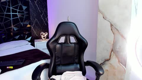 julietakane online show from March 2026 09:16:02 PM