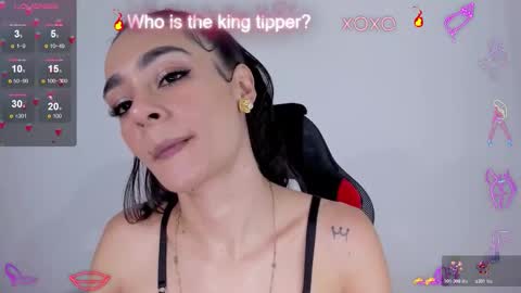 Snapshot of julietaserafelle chatting on October 2025 06:40:02 PM serafelle online show from October 2025 06:40:02 PM