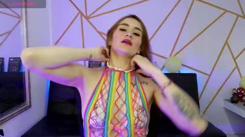 Snapshot of julietathdicapri chatting on December 2025 08:39:01 PM JULIANA online show from December 2025 08:39:01 PM