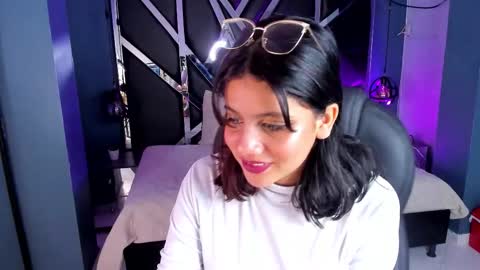 Julieth  online show from October 2025 09:11:01 PM