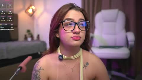 julieth_rojas online show from May 2026 10:04:02 PM