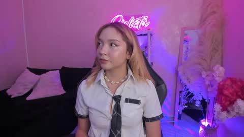 Julieth online show from February 2026 08:24:02 PM