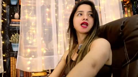 Snapshot of julietta__jackson chatting on May 2026 01:33:01 AM Julietta Jackson online show from May 2026 01:33:01 AM