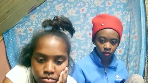 juliette9794 online show from September 2025 04:21:01 PM