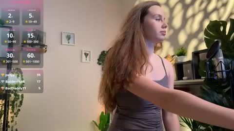 Julie online show from February 2025 04:00:01 PM