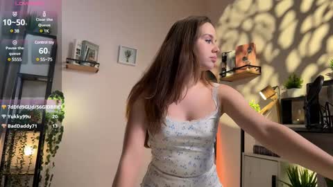 Julie online show from March 2025 04:02:01 PM