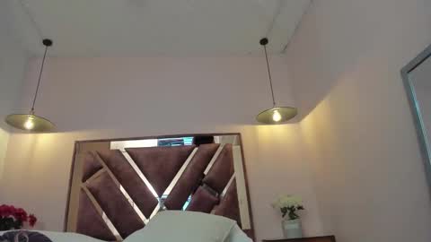 juli  online show from January 2026 07:04:01 PM