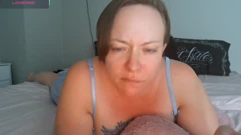 Juli Monroe online show from June 2026 04:10:02 AM