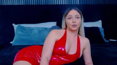 Julia online show from November 2025 02:39:01 PM