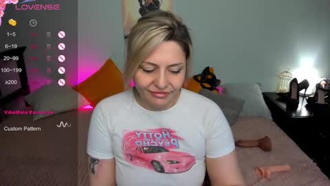 Jully online show from February 2025 03:19:01 PM