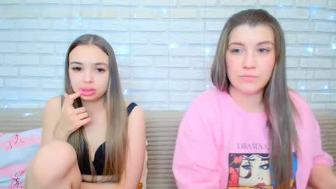 Snapshot of jullymood chatting on February 2026 06:55:02 PM DoubleCherry online show from February 2026 06:55:02 PM