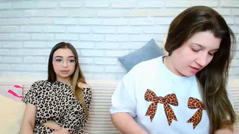 Snapshot of jullymood chatting on February 2026 12:05:02 PM DoubleCherry online show from February 2026 12:05:02 PM