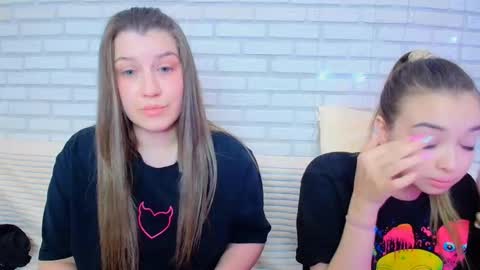 Snapshot of jullymood chatting on February 2026 08:40:02 PM DoubleCherry online show from February 2026 08:40:02 PM