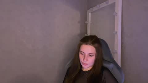 julsscom online show from May 2026 09:34:02 PM