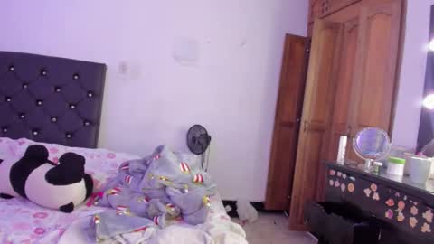 Snapshot of july_smith09 chatting on December 2025 09:53:02 PM july online show from December 2025 09:53:02 PM